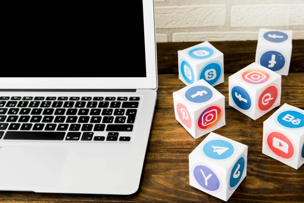 How to Get Clients Online Using Social Media for Beginners